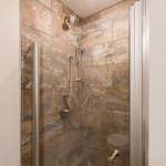 618-DEL-APT-201-6-Bathroom