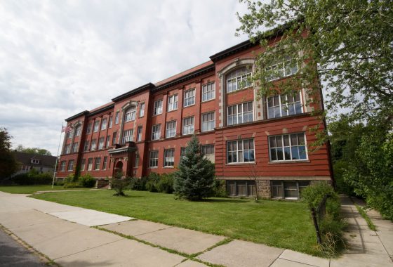 722 West Delavan Avenue, Leasing space