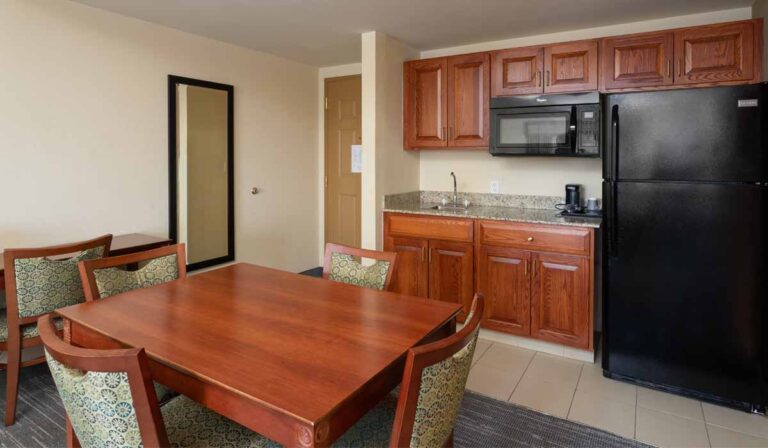 Country Inn 3 Kitchen 768x448