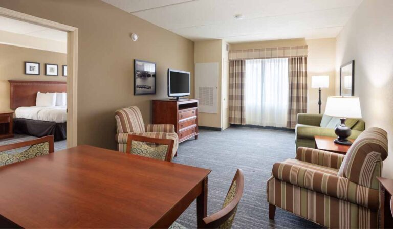 Country Inn 4 Suite 768x448