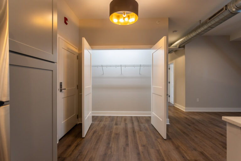 1115 Main St APT3 4 768x512