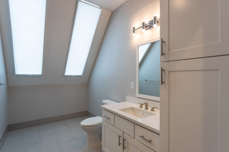 1115 Main St APT3 6 768x512