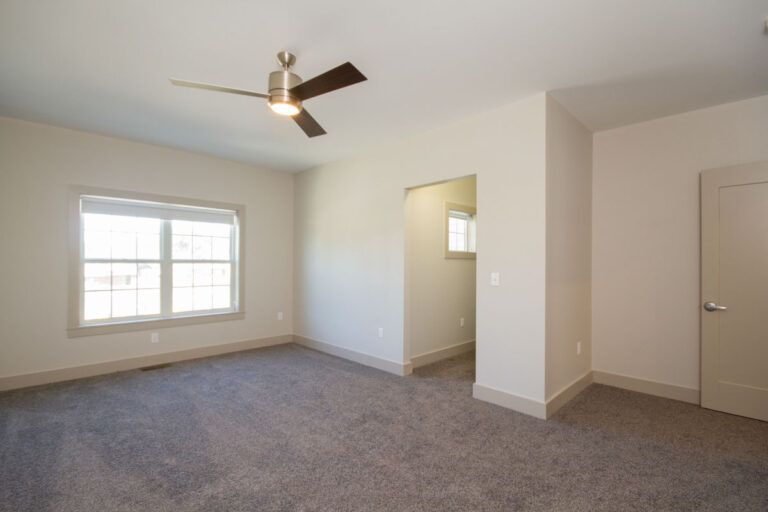 81 Tussing Apartments