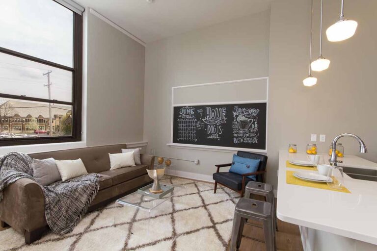 1350 Eggert Apartments 1350 Eggert Apartments