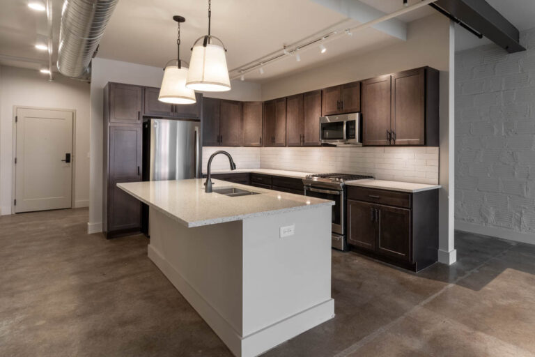 138 Allen Apartments