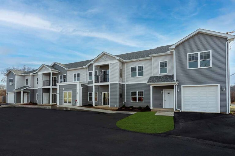 1770 DeSoto Lane Apartments