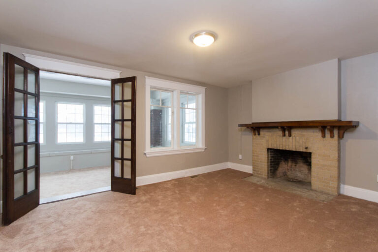 27 Jewett Lower - Living Room