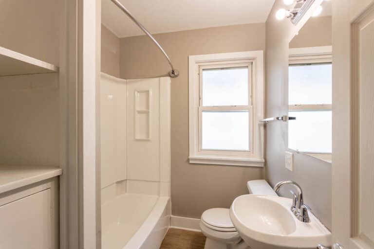 3842 North Buffalo St