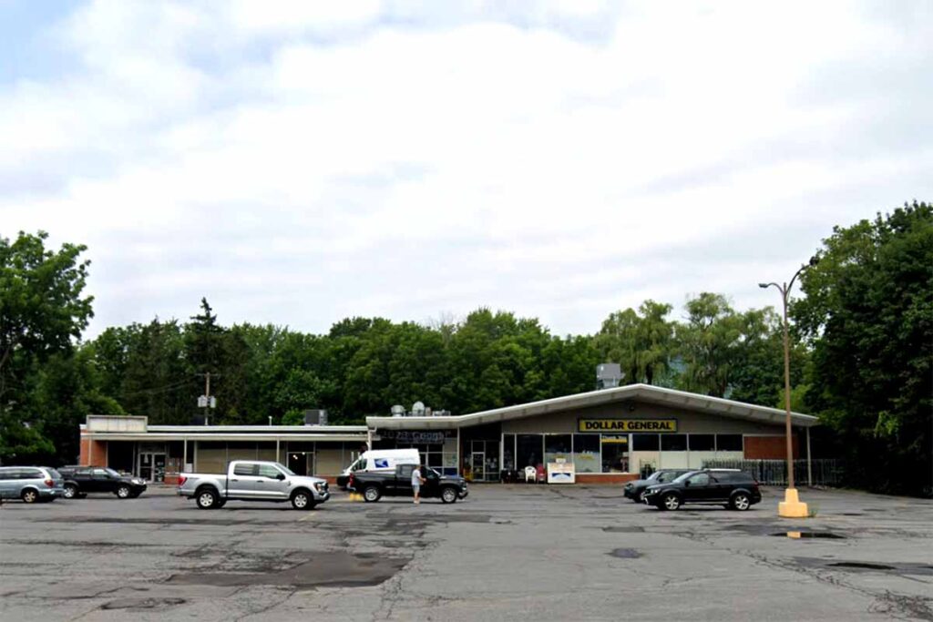 6320 South Salina - Nedrow, NY