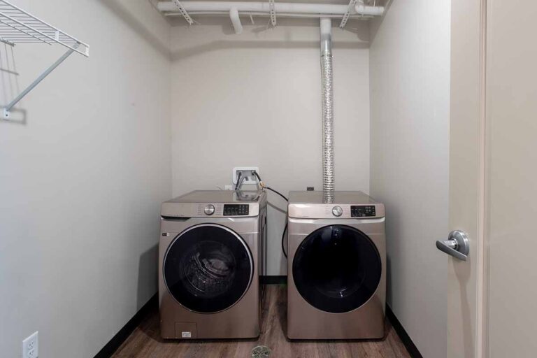 780 Onondaga Laundry 768x512