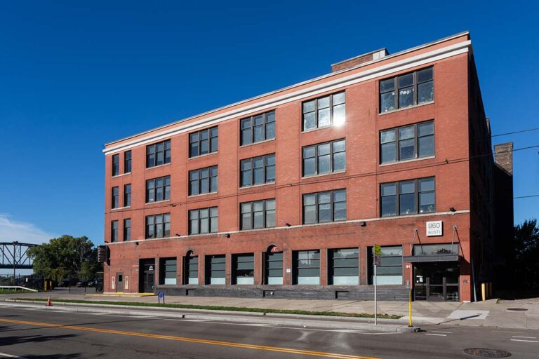 960 Busti Apartments 960 Busti Apartments