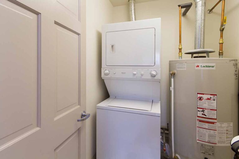 540 Delaware Apartments 540 Delaware Apartments