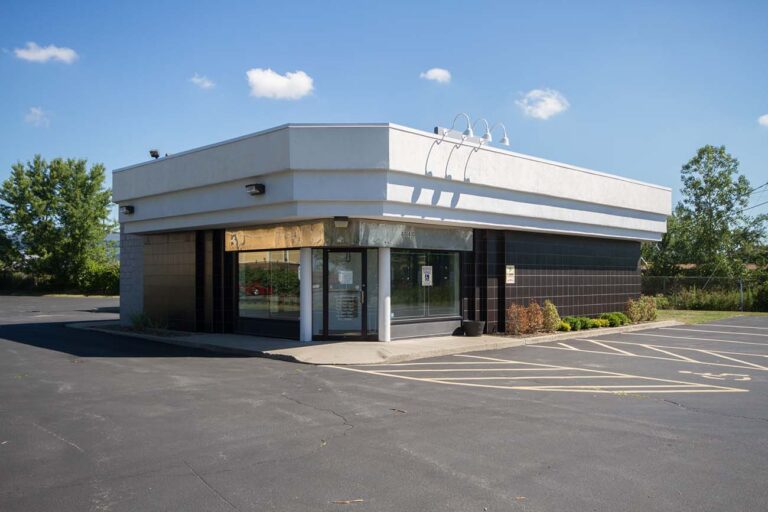 4646 Genesee 1 768x512