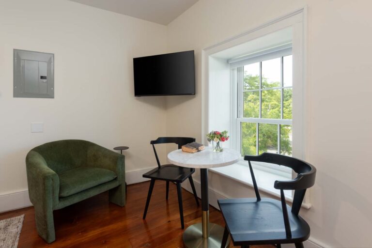 FRON Barton 1 768x512