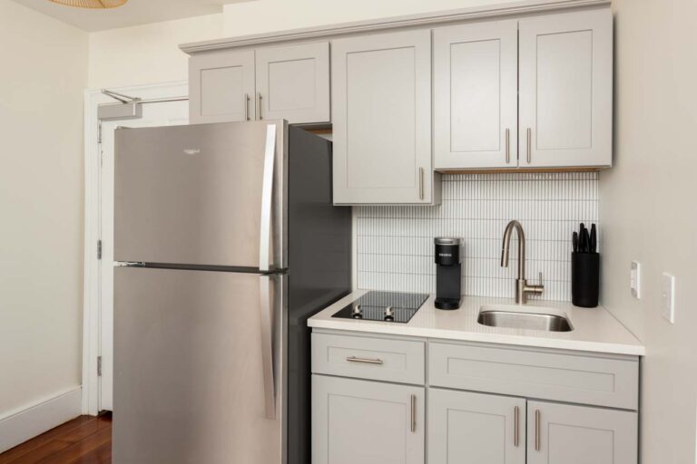 FRON Edison 3 768x512