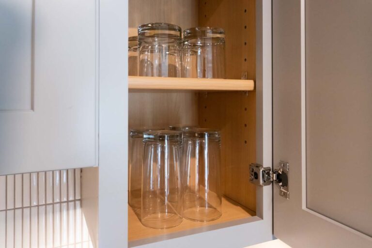 FRON Morgan 11 768x512