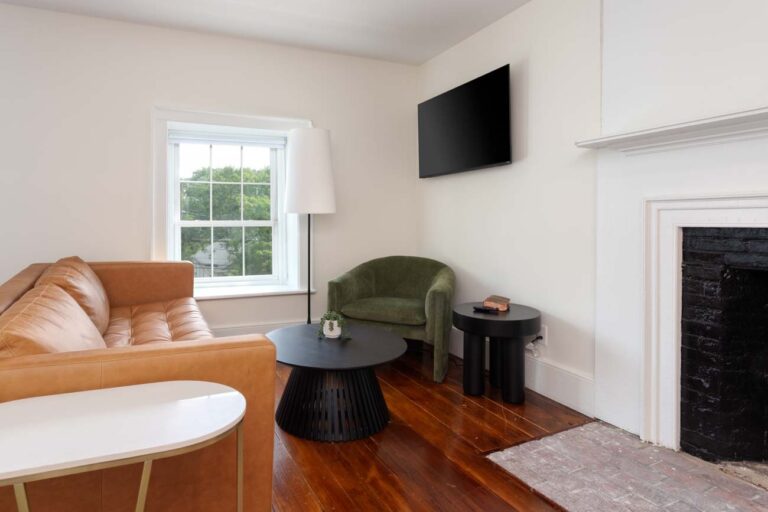 FRON Morgan 3 768x512