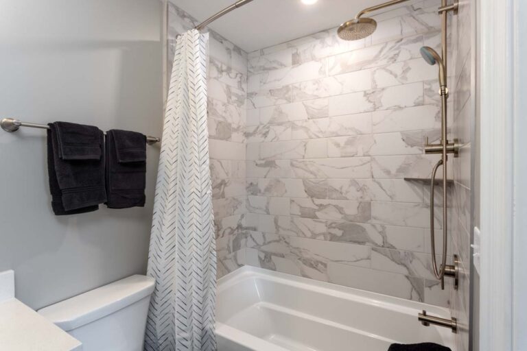 FRON Morgan 6 768x512