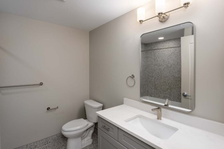 2262 Seneca 206 06 768x512