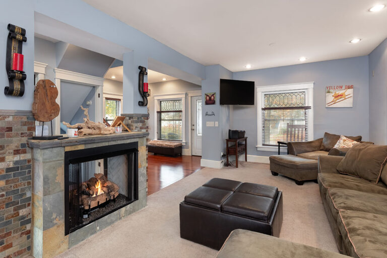 LivingRoom 768x512